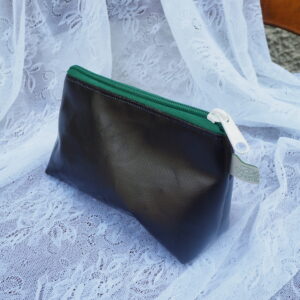 Recycled Backdrop: Cosmetic Bag (green)