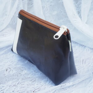 Recycled Backdrop: Cosmetic Bag (brown)